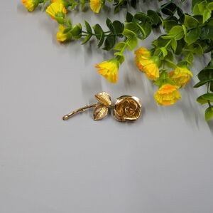 Cute And Simple Vintage Gold Plated Rose Brooch